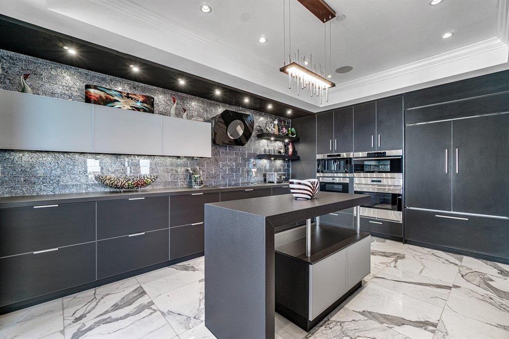 200 EAST PALMETTO PARK CO - Residential