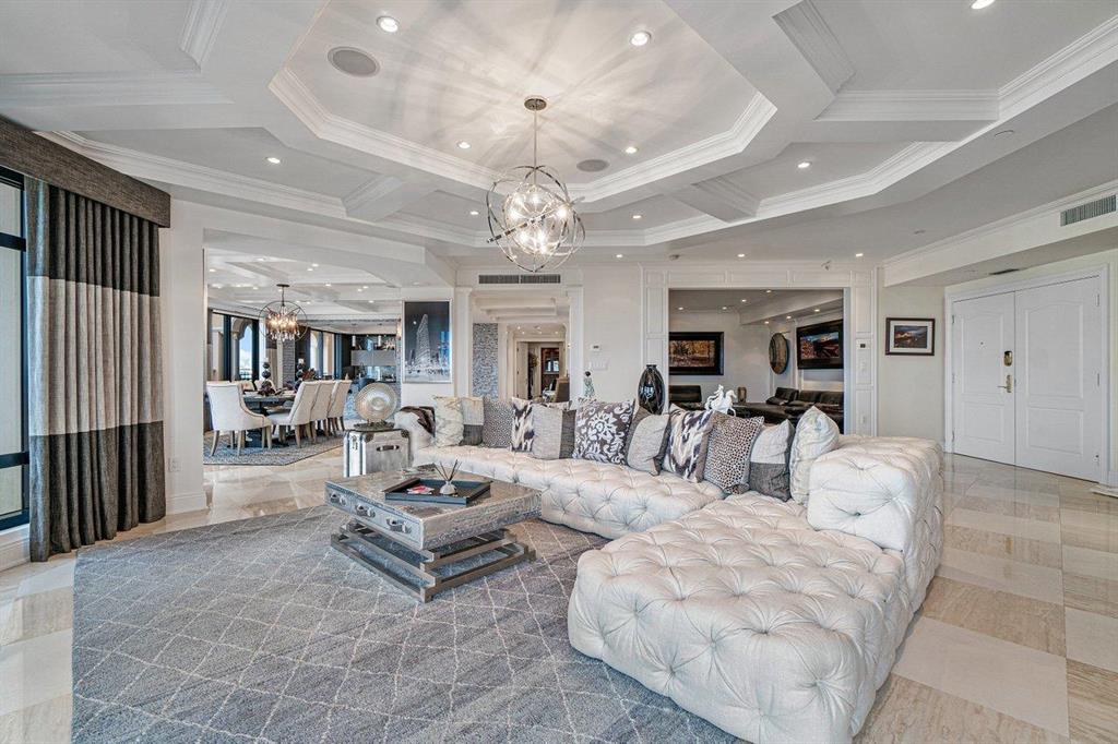 200 EAST PALMETTO PARK CO - Residential