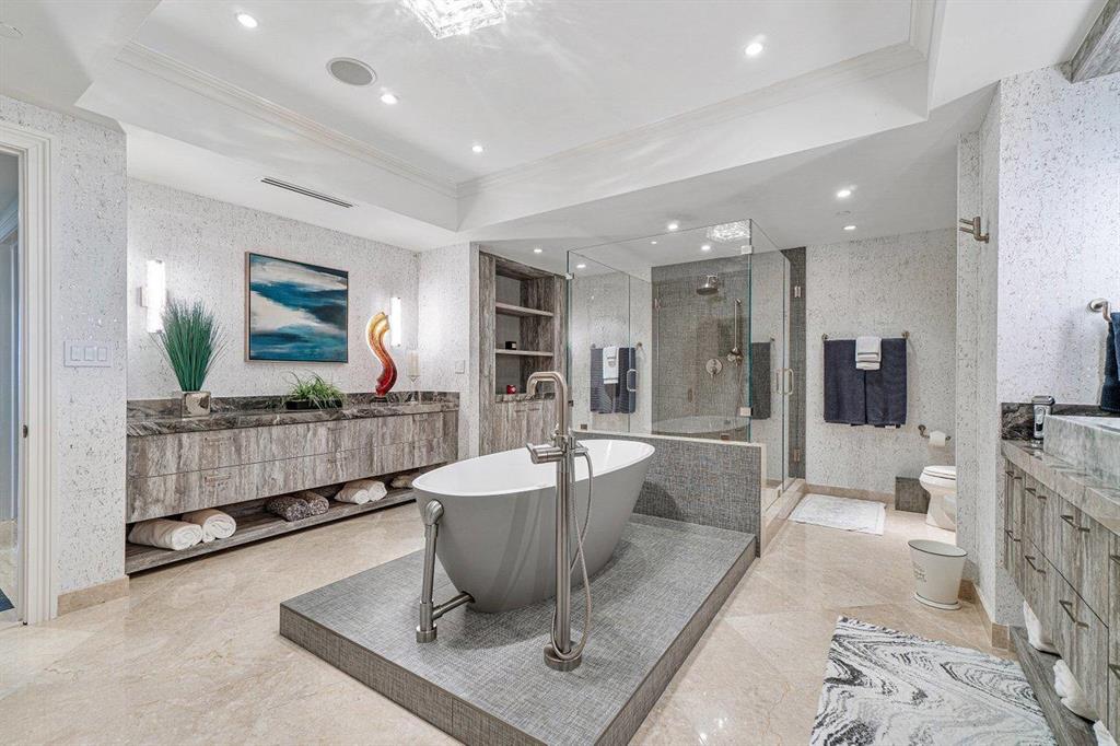 200 EAST PALMETTO PARK CO - Residential