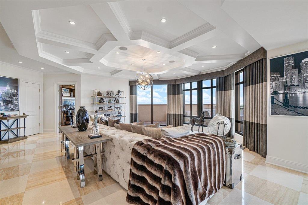 200 EAST PALMETTO PARK CO - Residential