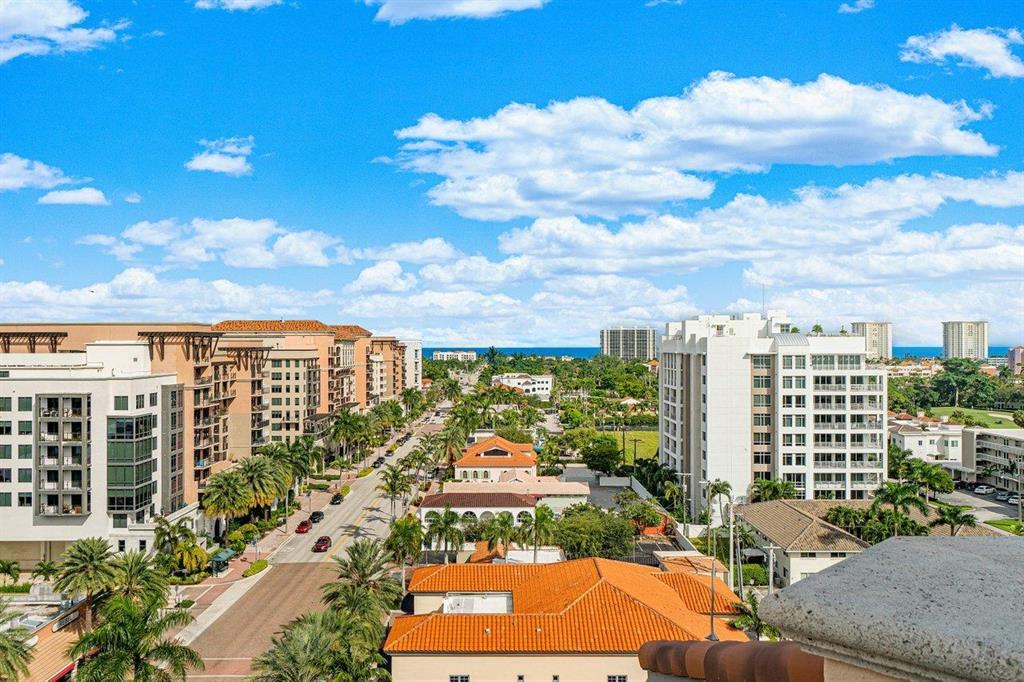 200 EAST PALMETTO PARK CO - Residential