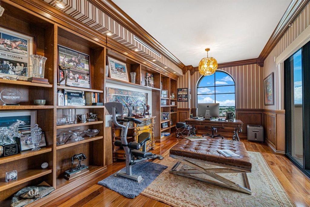 200 EAST PALMETTO PARK CO - Residential