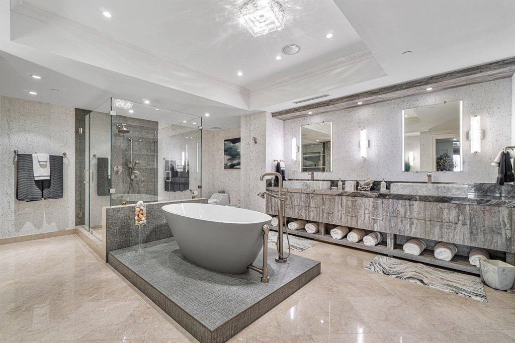 200 EAST PALMETTO PARK CO - Residential