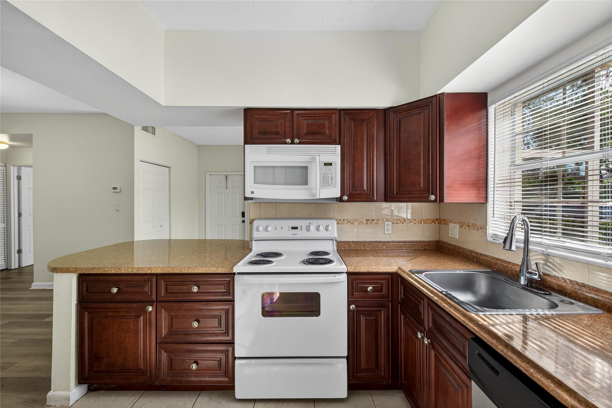 Waters Edge At Deerfield - Residential Lease