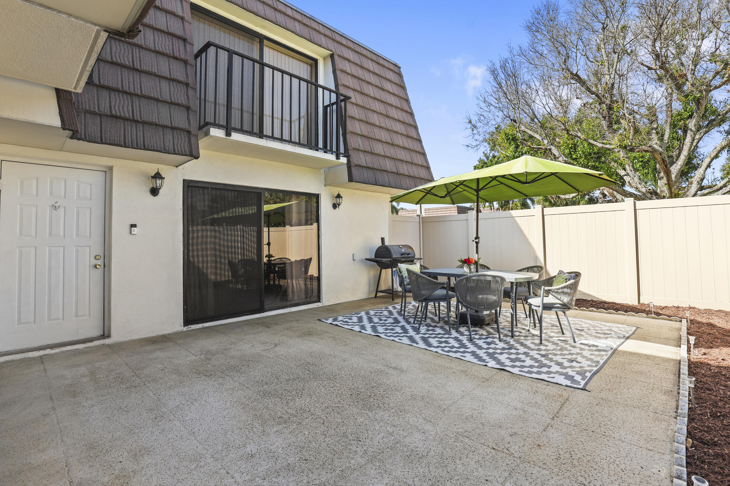 HERITAGE VILLAGE OF P B LAKES - Residential