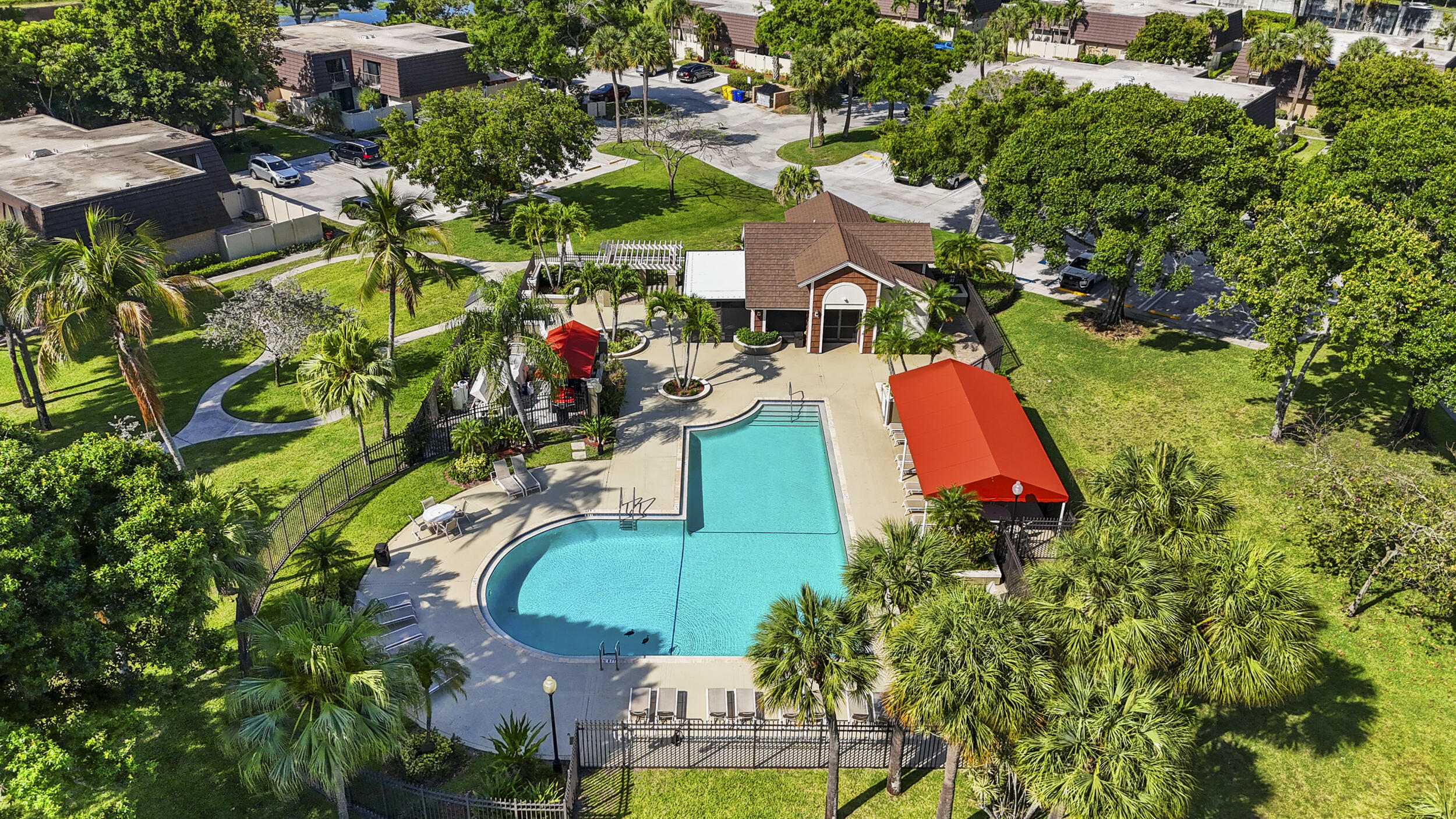 HERITAGE VILLAGE OF P B LAKES - Residential