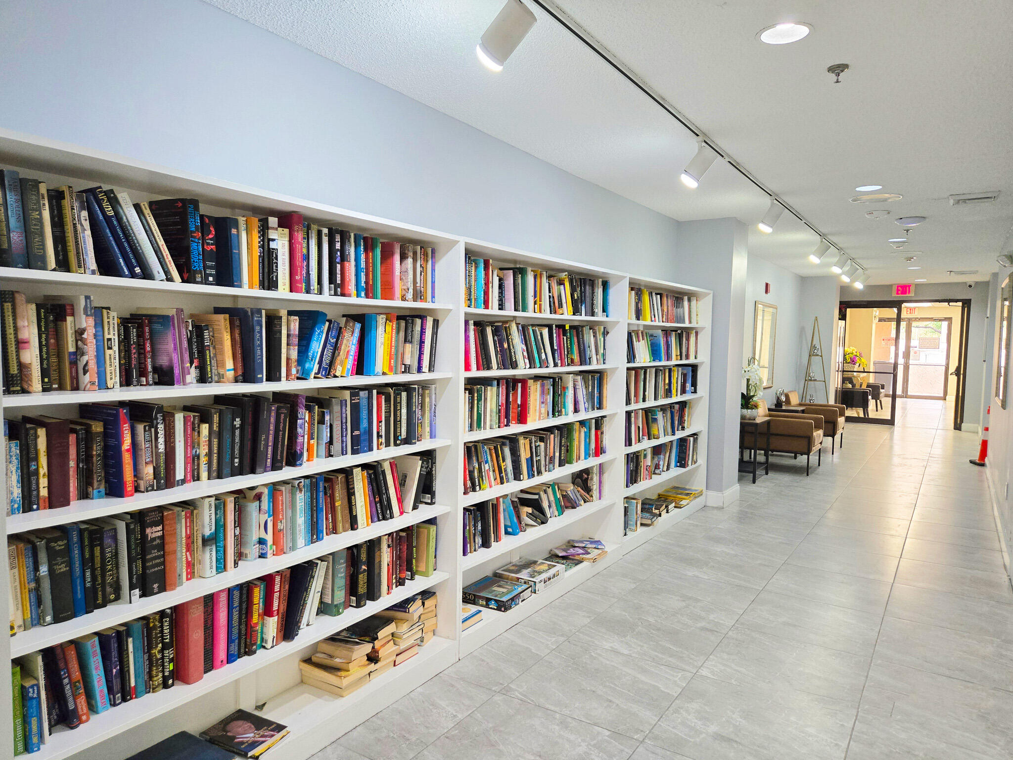 SUNRISE LAKES 183 CONDO - Residential