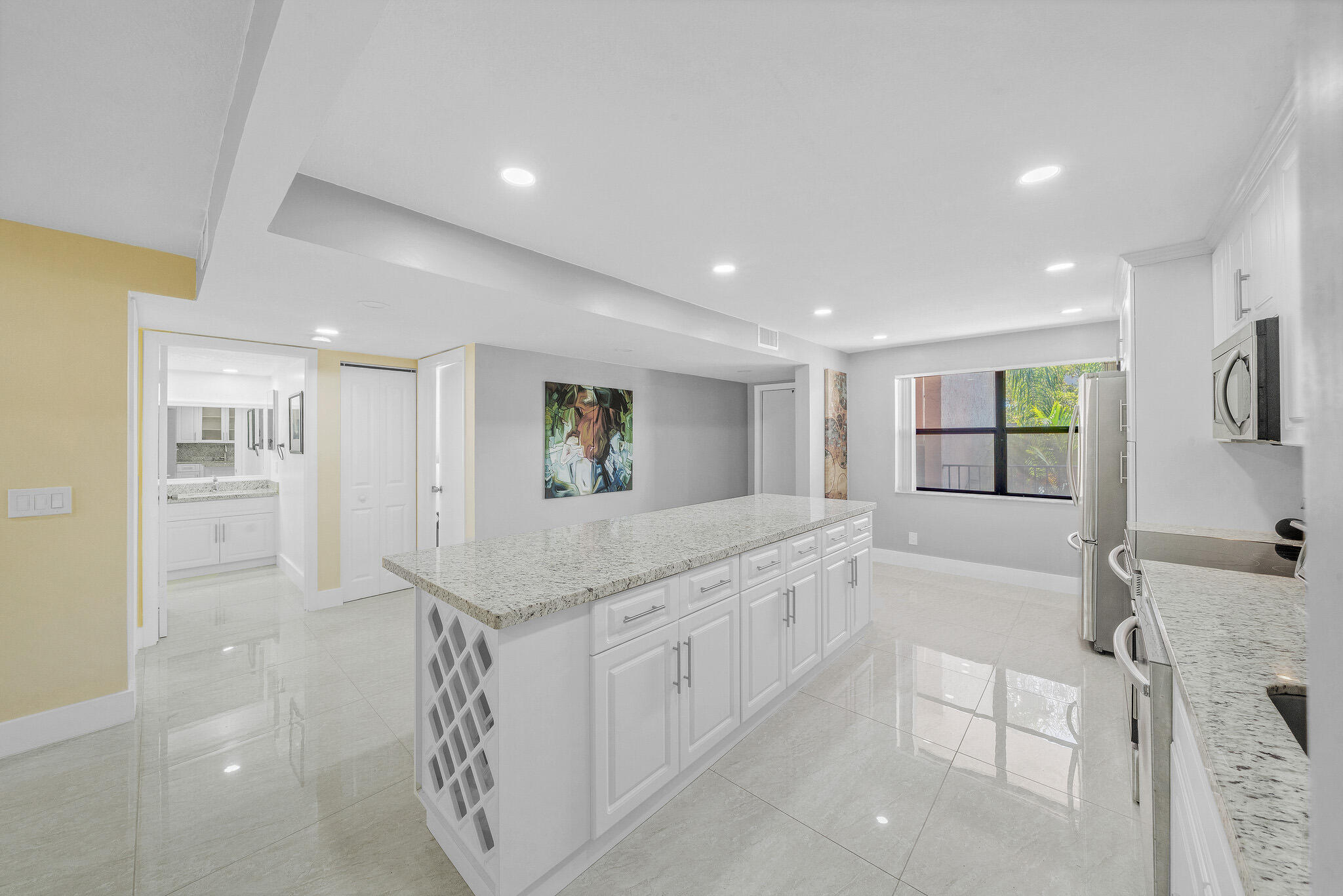 SUNRISE LAKES 183 CONDO - Residential