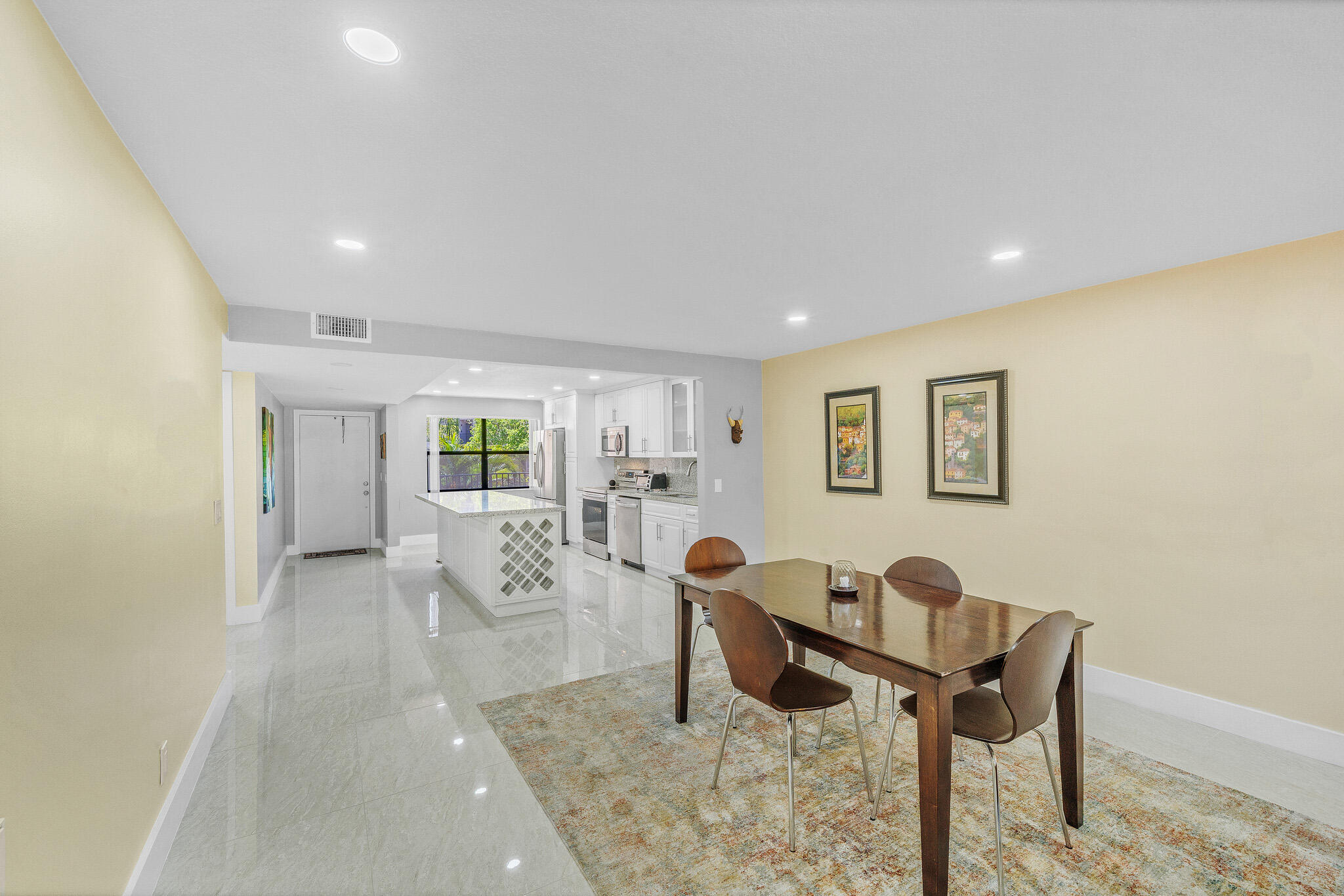 SUNRISE LAKES 183 CONDO - Residential