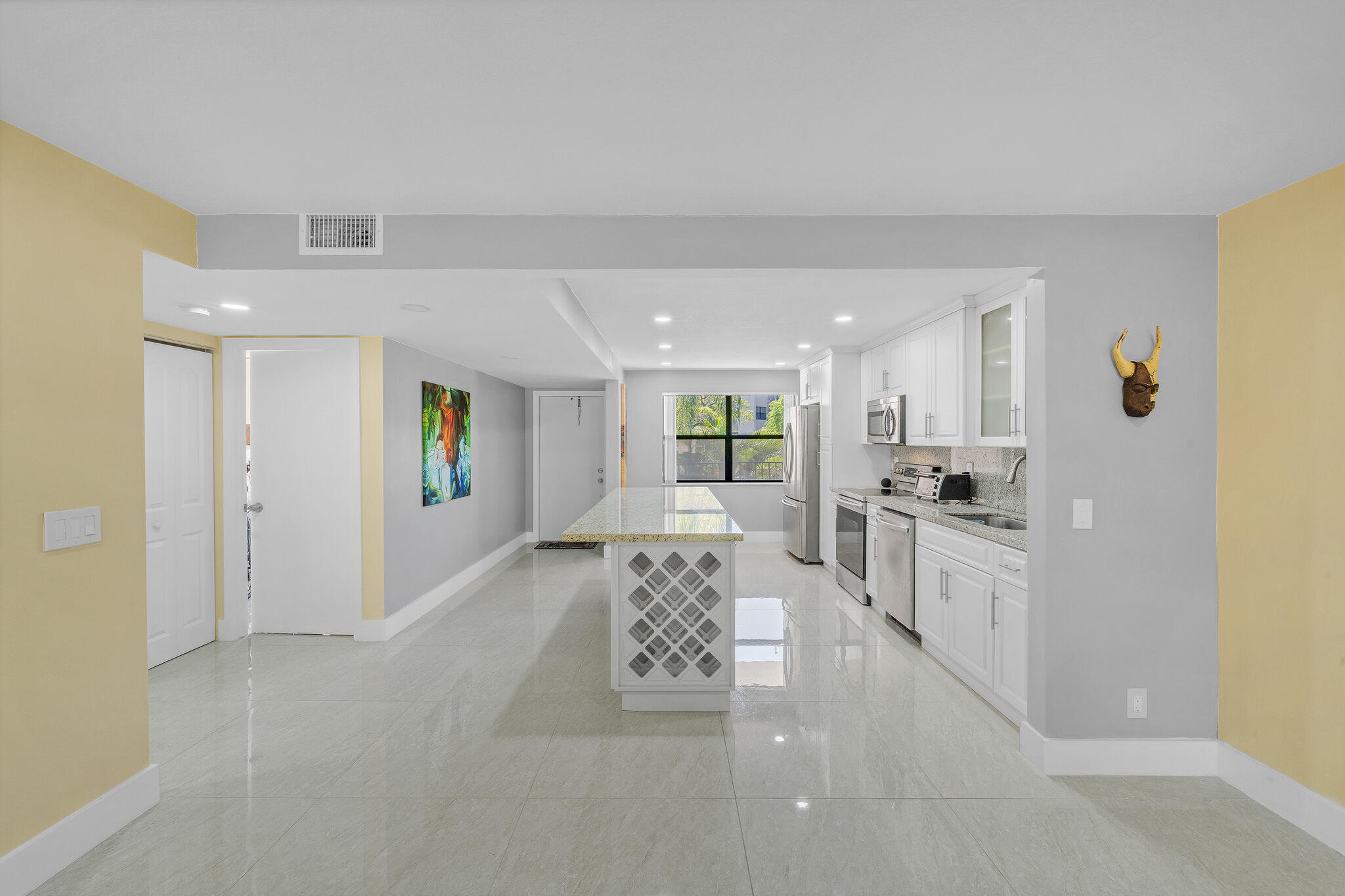 SUNRISE LAKES 183 CONDO - Residential