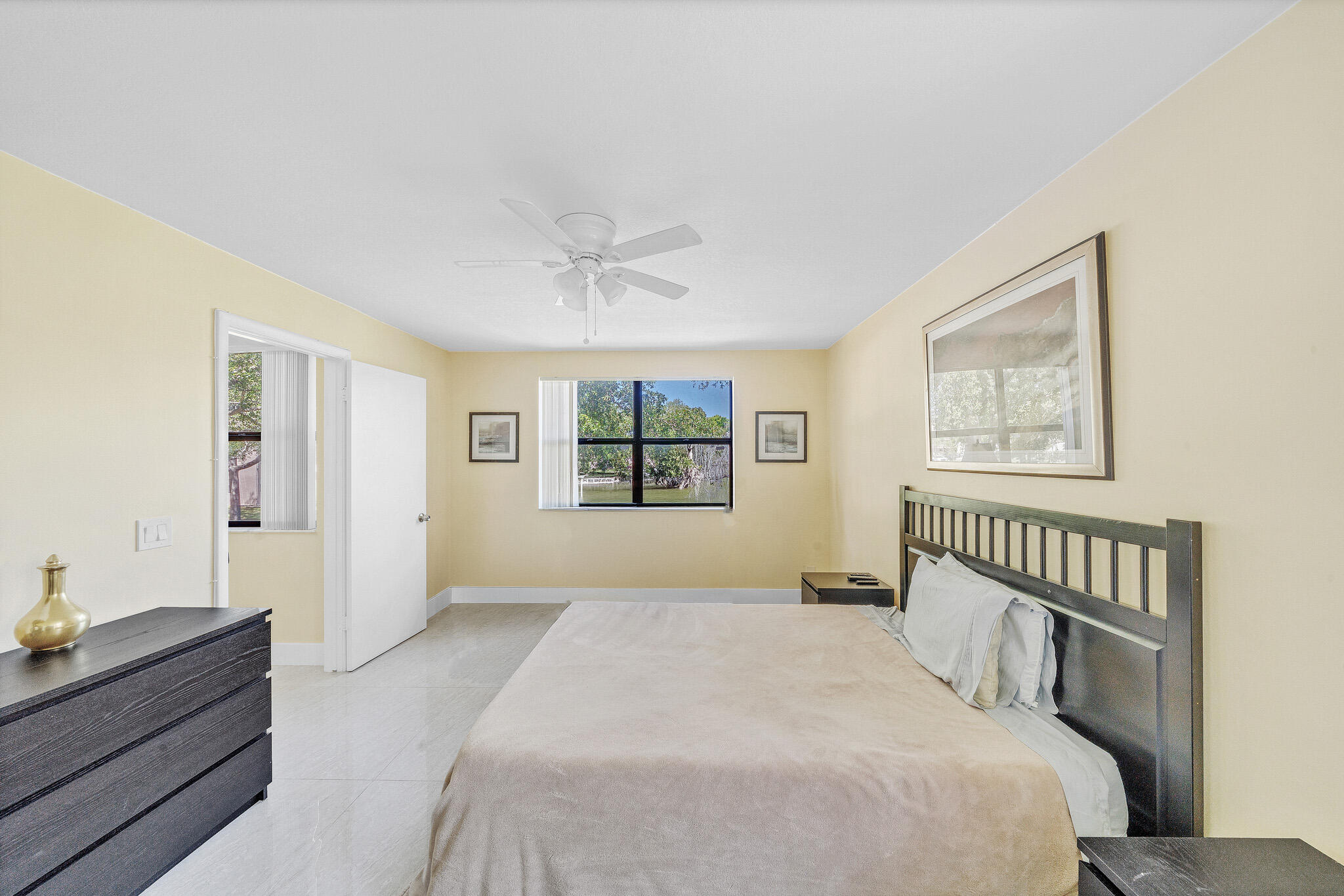 SUNRISE LAKES 183 CONDO - Residential