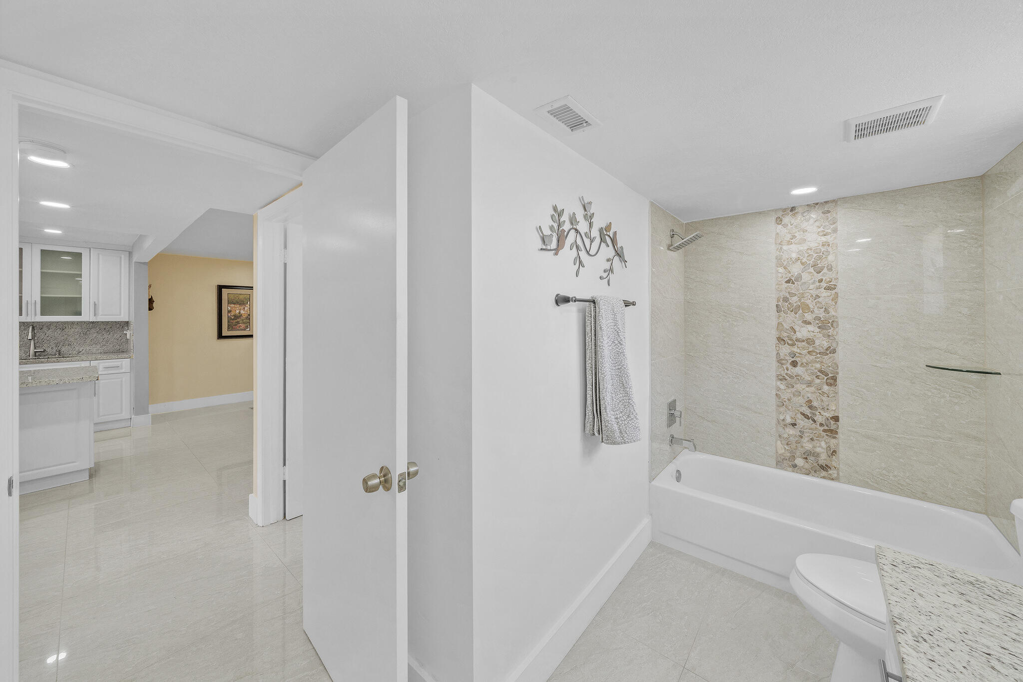 SUNRISE LAKES 183 CONDO - Residential