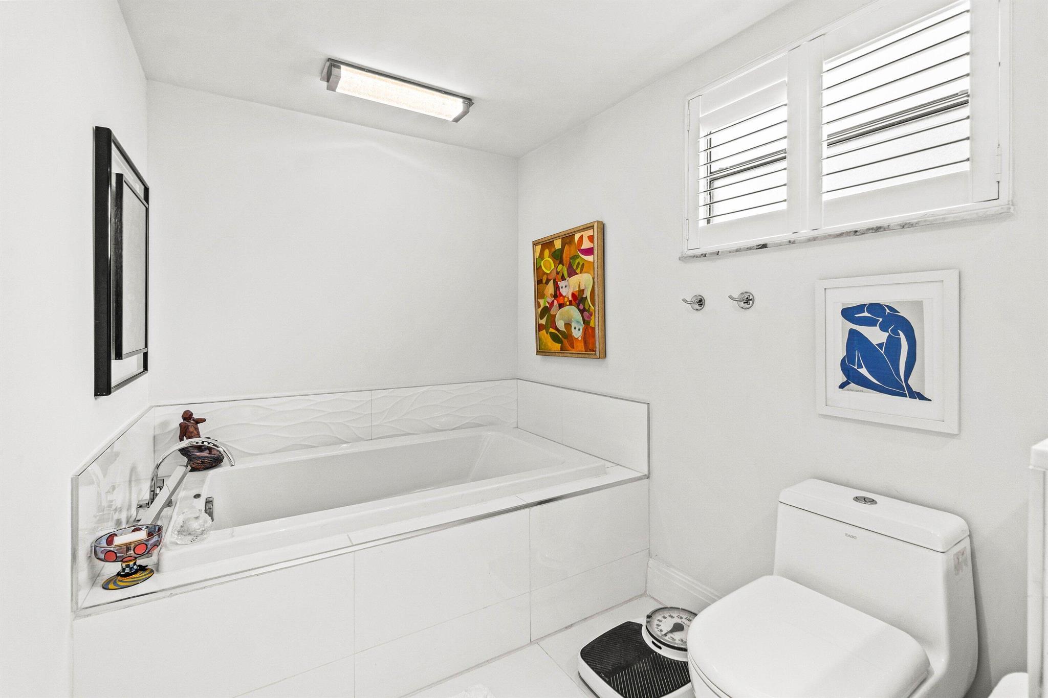 GLADES OF BOCA LAGO CONDO - Residential