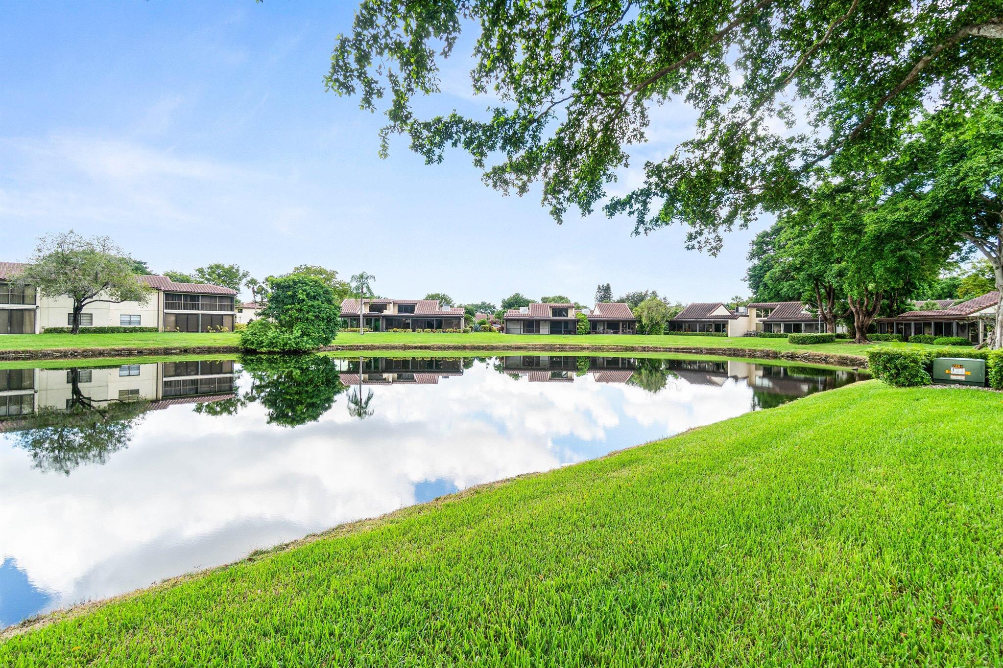 GLADES OF BOCA LAGO CONDO - Residential