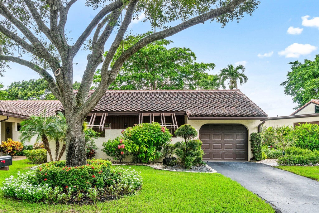Photo of 21693 Arriba Real Real #24-B, Boca Raton, FL 33433 (MLS # R11135769)