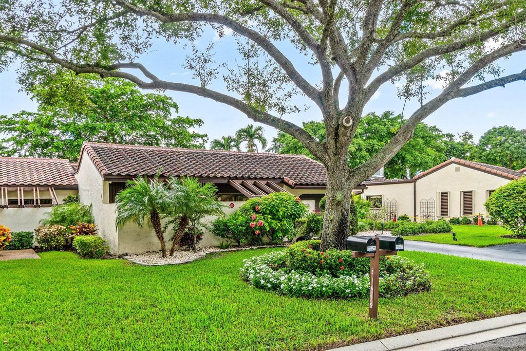 Photo of 21693 Arriba Real Real #24-B, Boca Raton, FL 33433 (MLS # R11135769)