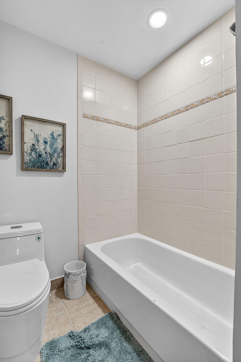 HORIZONS OF BOCA LAGO CONDO - Residential Lease
