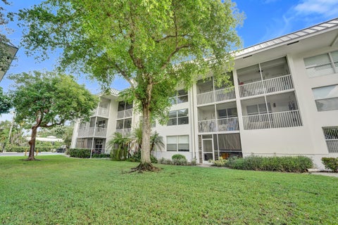 Photo of 4025 N Federal Highway #228B, Oakland Park, FL 33308 (MLS # B26068192)