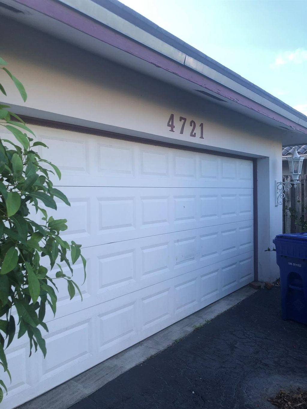 Photo of 4721 Bayview Drive, Fort Lauderdale, FL 33308 (MLS # F10464454)