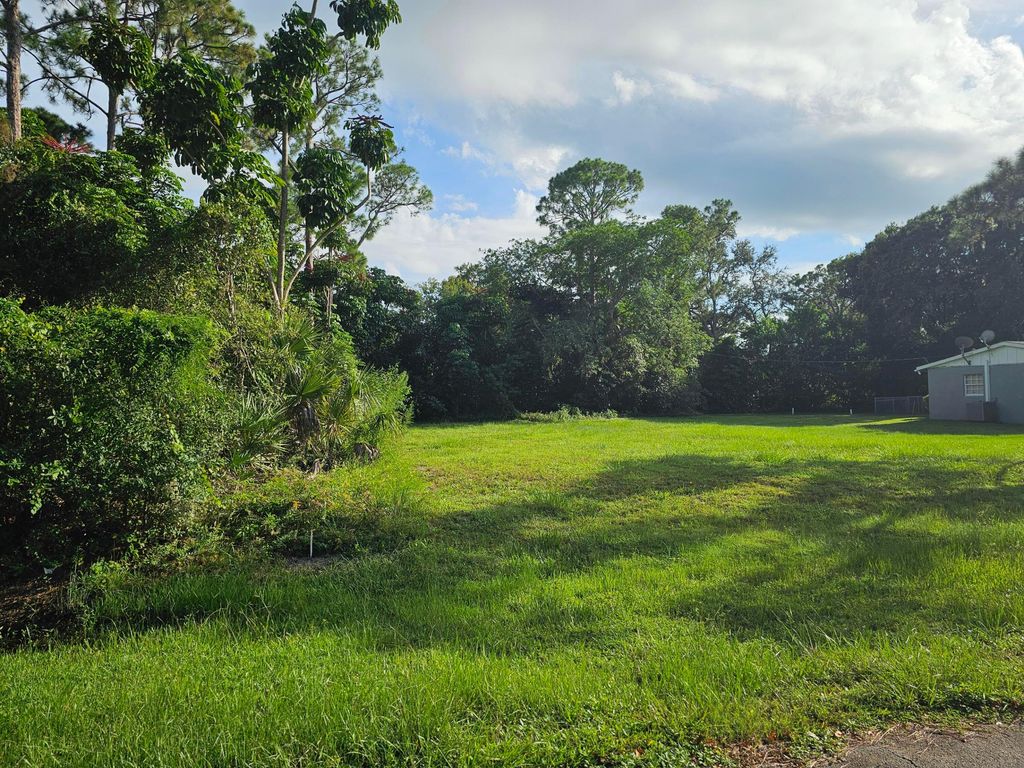 Photo of 8003 Arthurs Road, Fort Pierce, FL 34951 (MLS # R11017338)