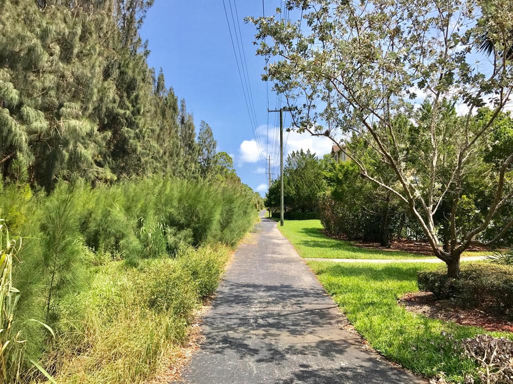 SANDPIPER COVE AT BOTANICA CONDO - Residential