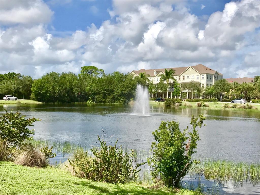 SANDPIPER COVE AT BOTANICA CONDO - Residential