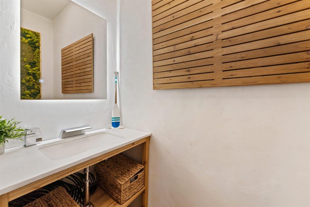 SANDPIPER COVE AT BOTANICA CONDO - Residential