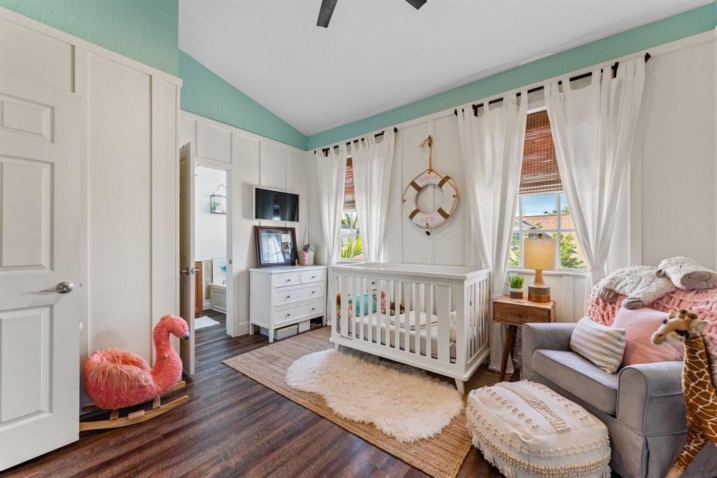 SANDPIPER COVE AT BOTANICA CONDO - Residential