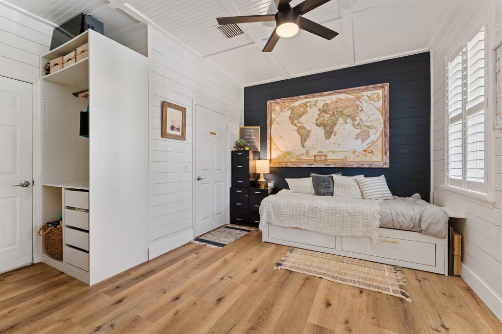 SANDPIPER COVE AT BOTANICA CONDO - Residential