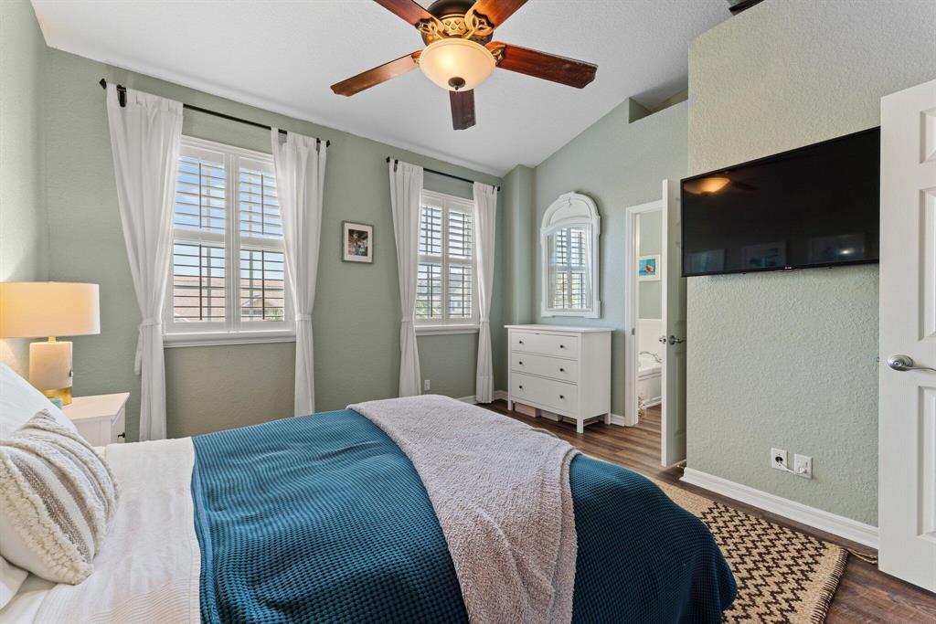 SANDPIPER COVE AT BOTANICA CONDO - Residential