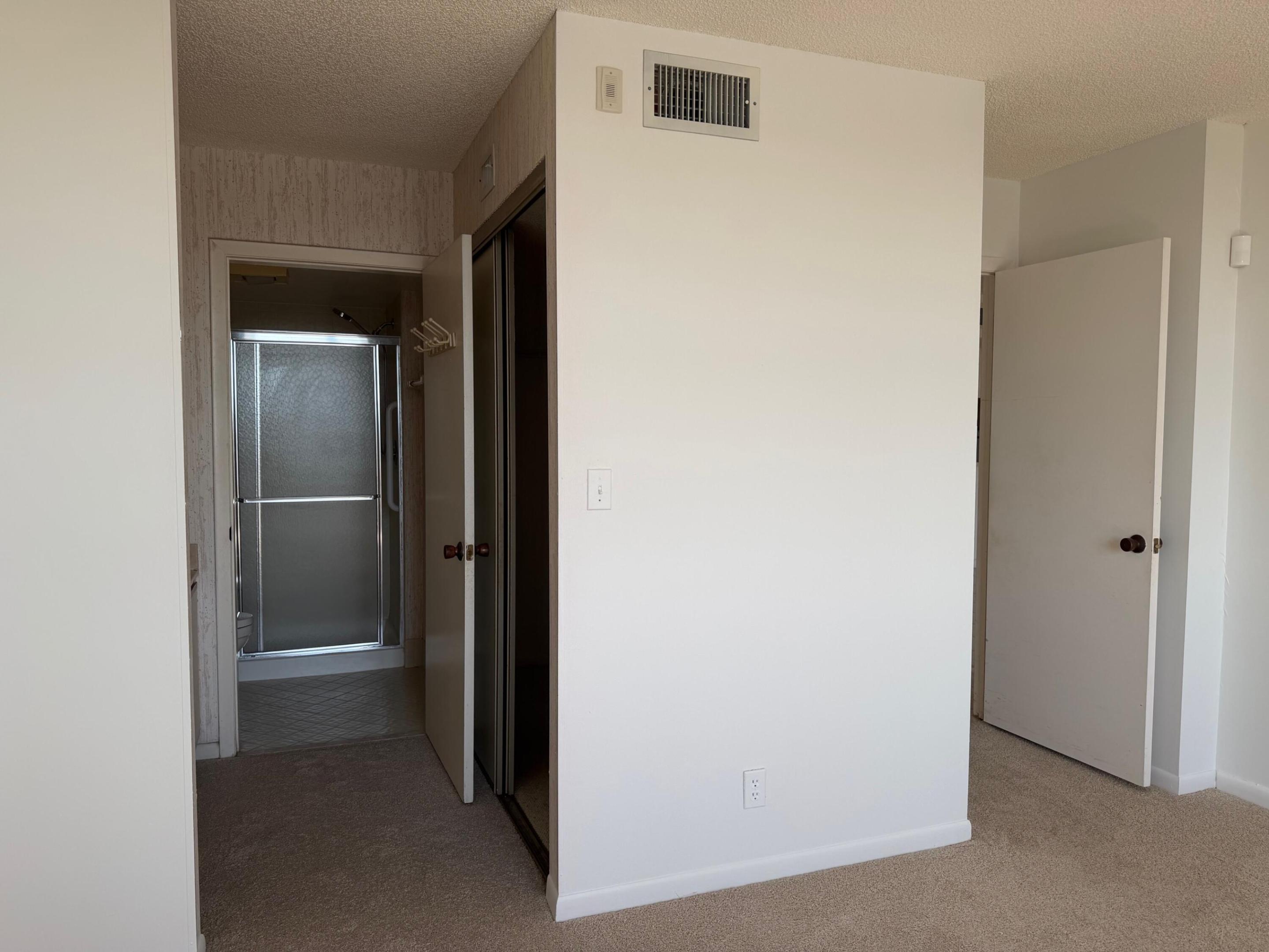 APPLEWOOD VILLAGE II-D CONDO - Residential