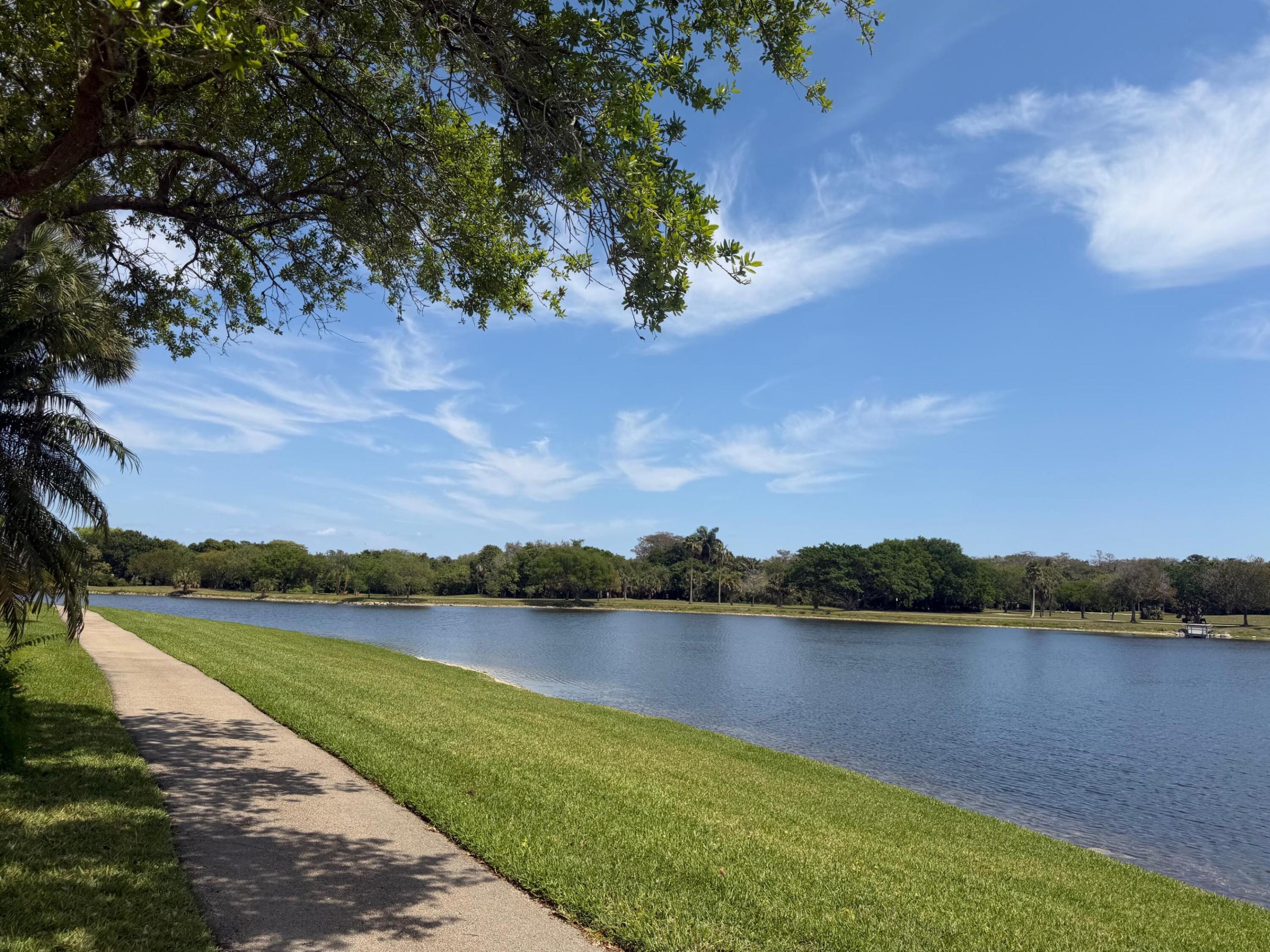 APPLEWOOD VILLAGE II-D CONDO - Residential