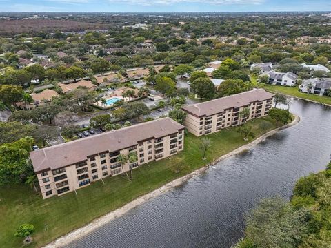 Tiny photo for 2766 S Carambola Cir Circle S #504, Coconut Creek, FL 33066 (MLS # B26007348)
