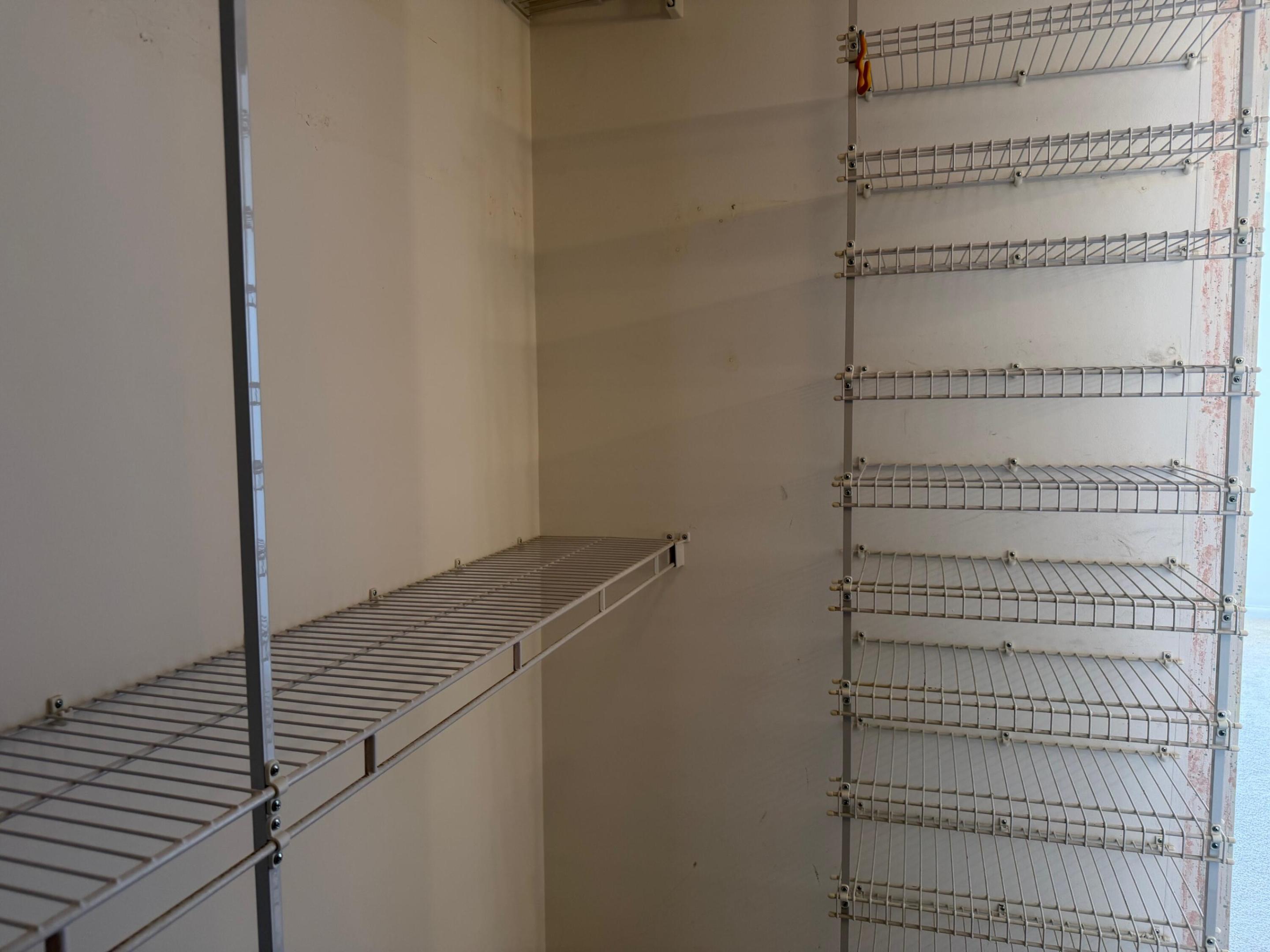 APPLEWOOD VILLAGE II-D CONDO - Residential