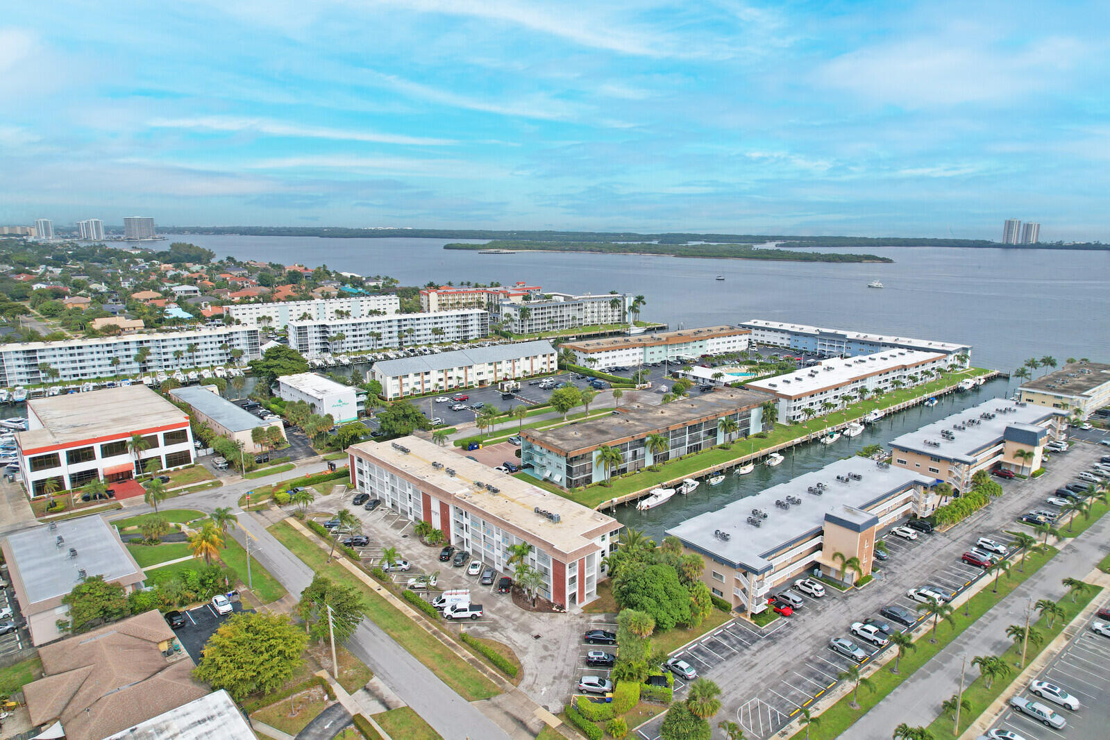 NORTHPORT CONDO APTS - Residential