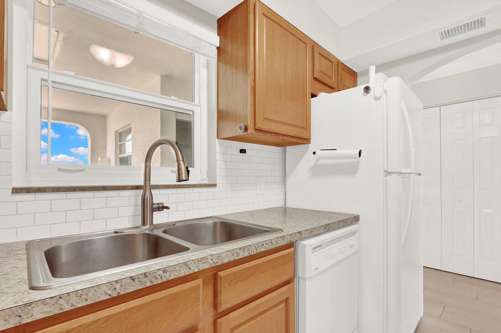 NORTHPORT CONDO APTS - Residential