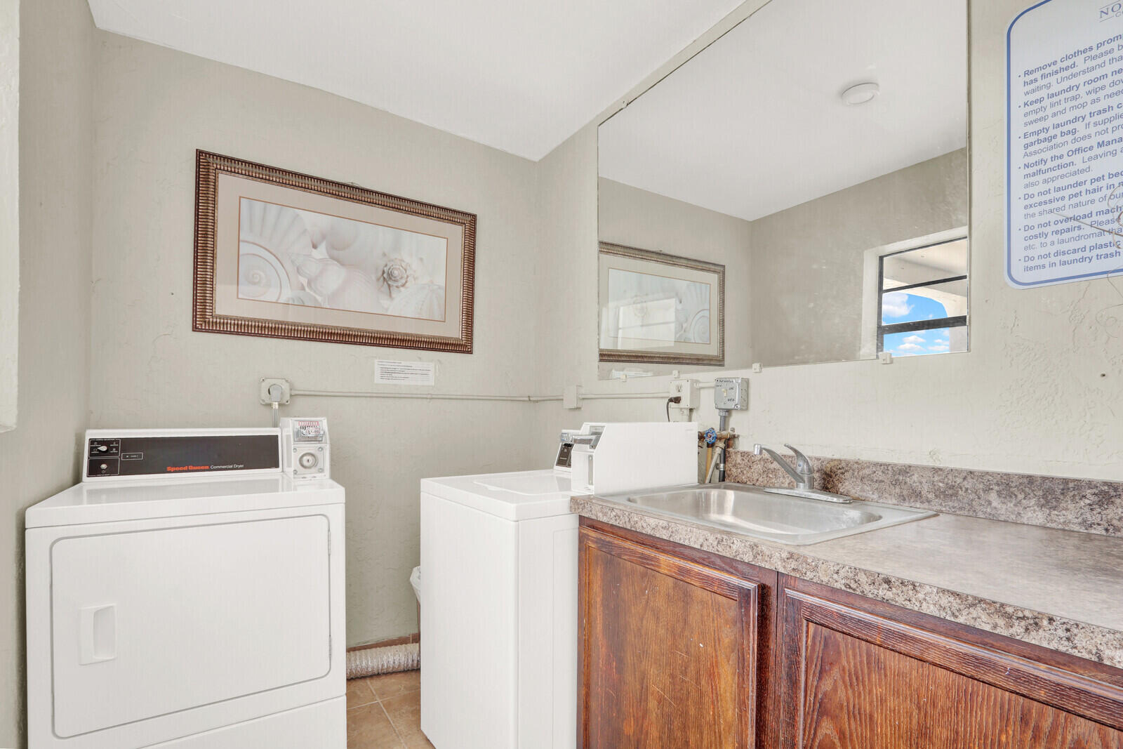 NORTHPORT CONDO APTS - Residential