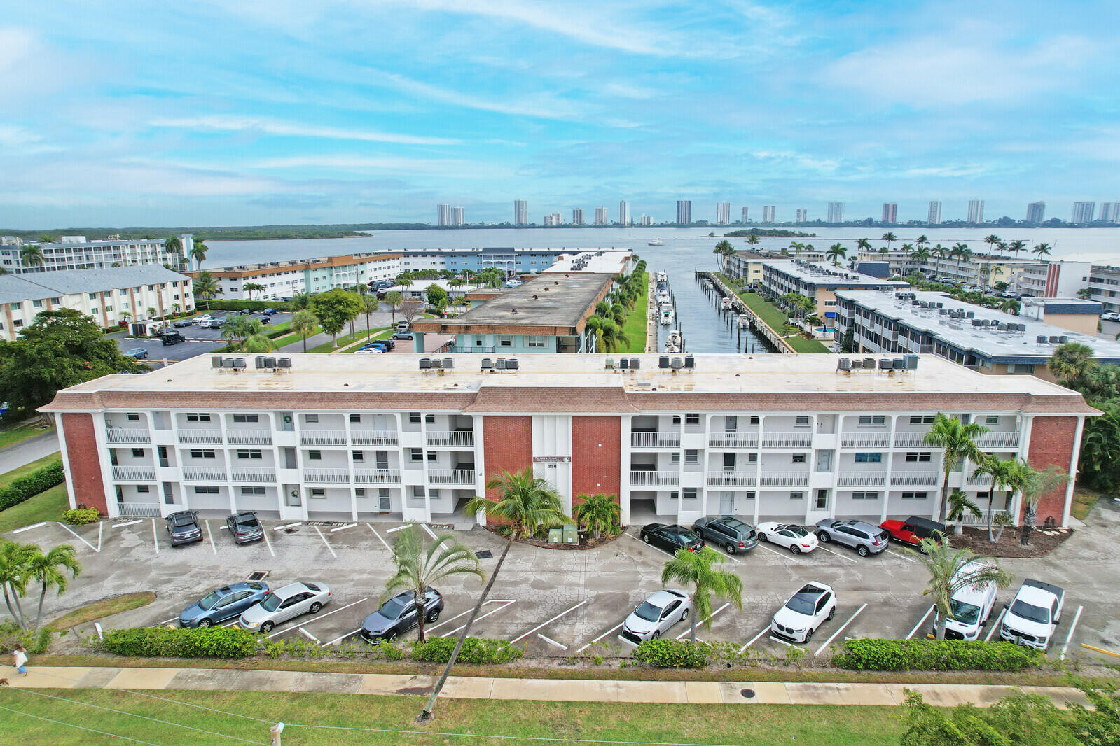 NORTHPORT CONDO APTS - Residential