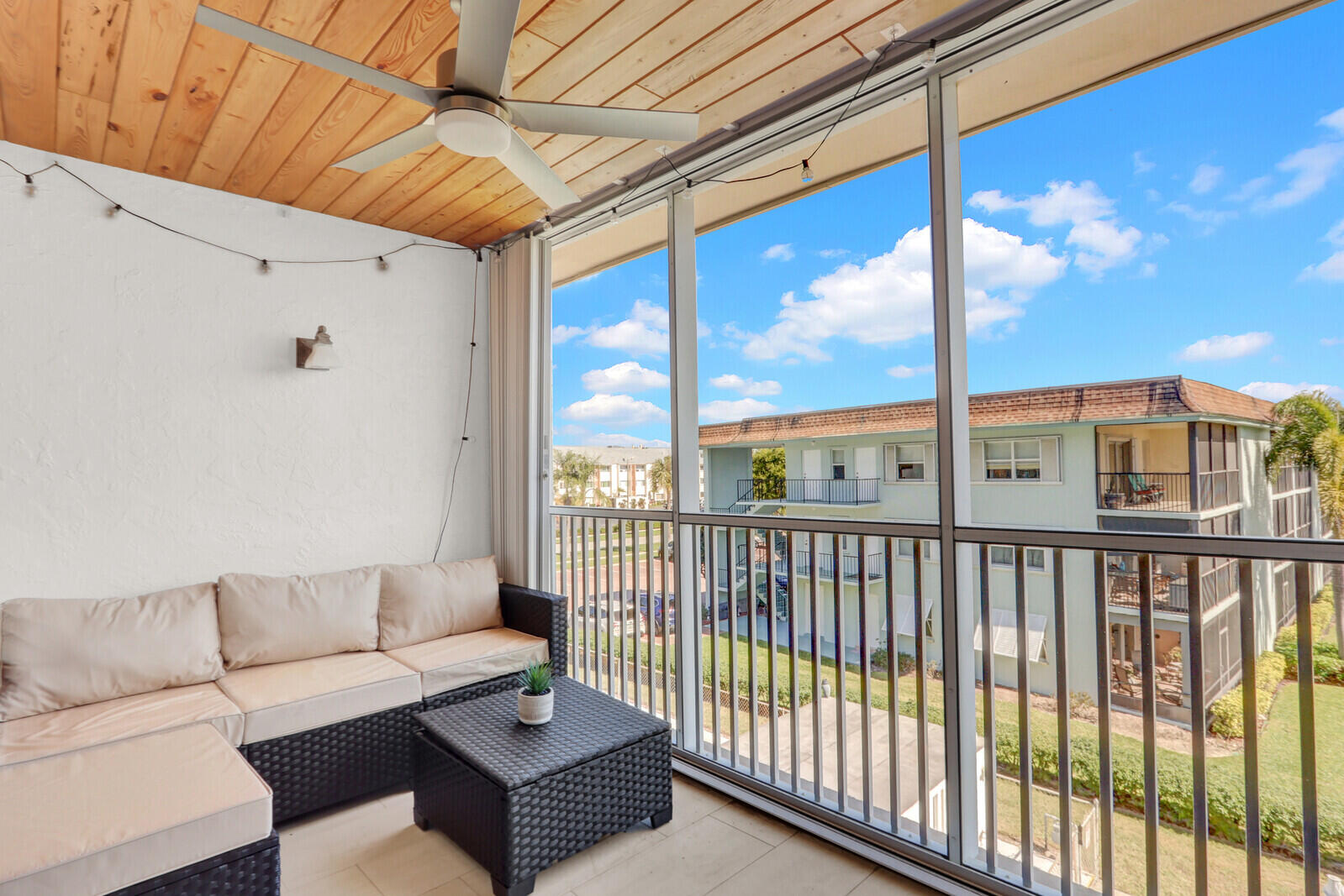 NORTHPORT CONDO APTS - Residential