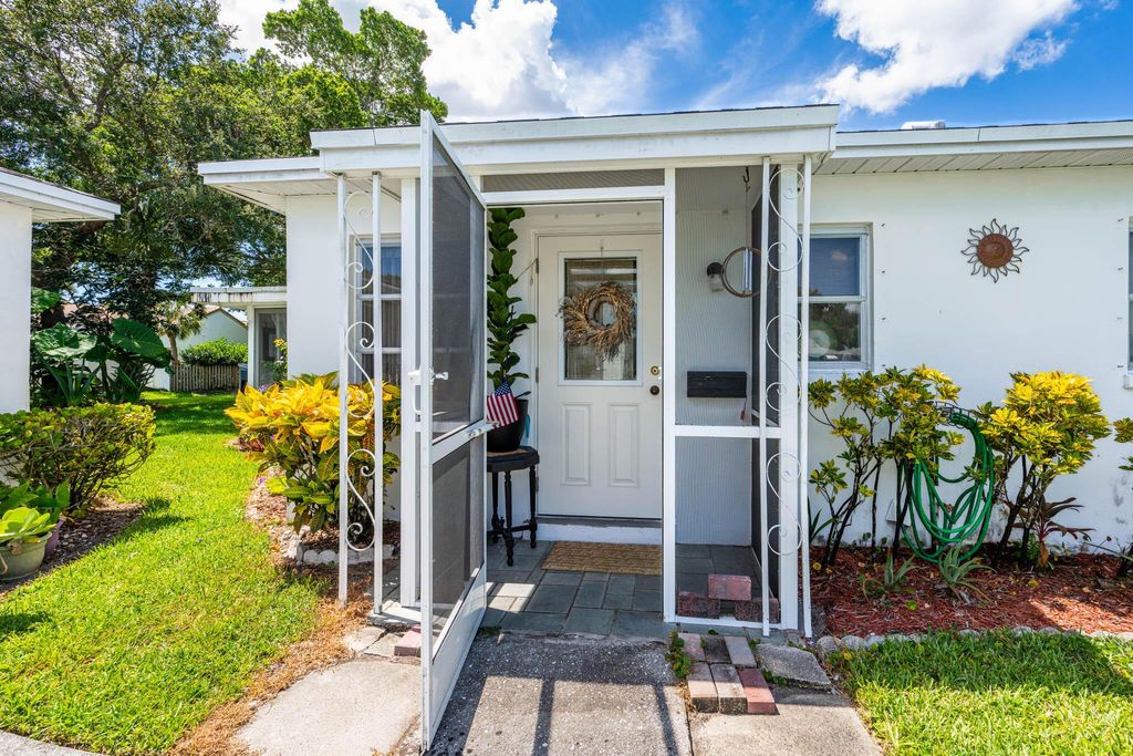 Photo of 10084 Meridian Way N #9, Palm Beach Gardens, FL 33410 (MLS # R11113726)