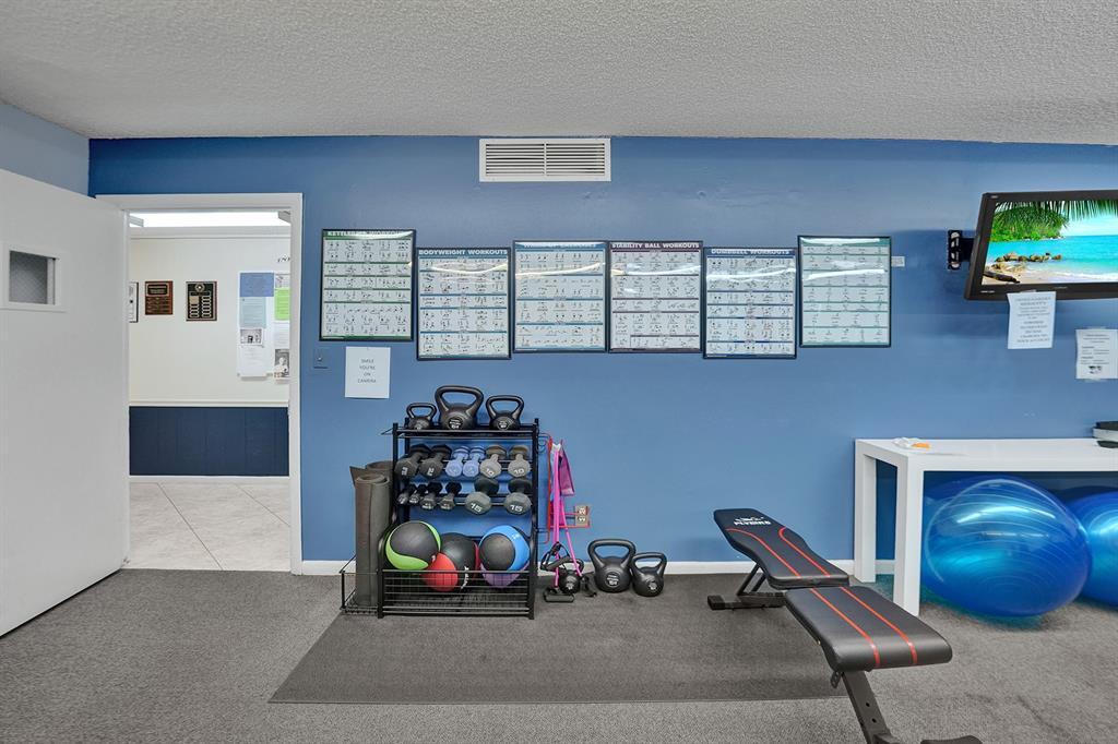 ORIOLE GARDENS THREE 79 CONDO - Residential