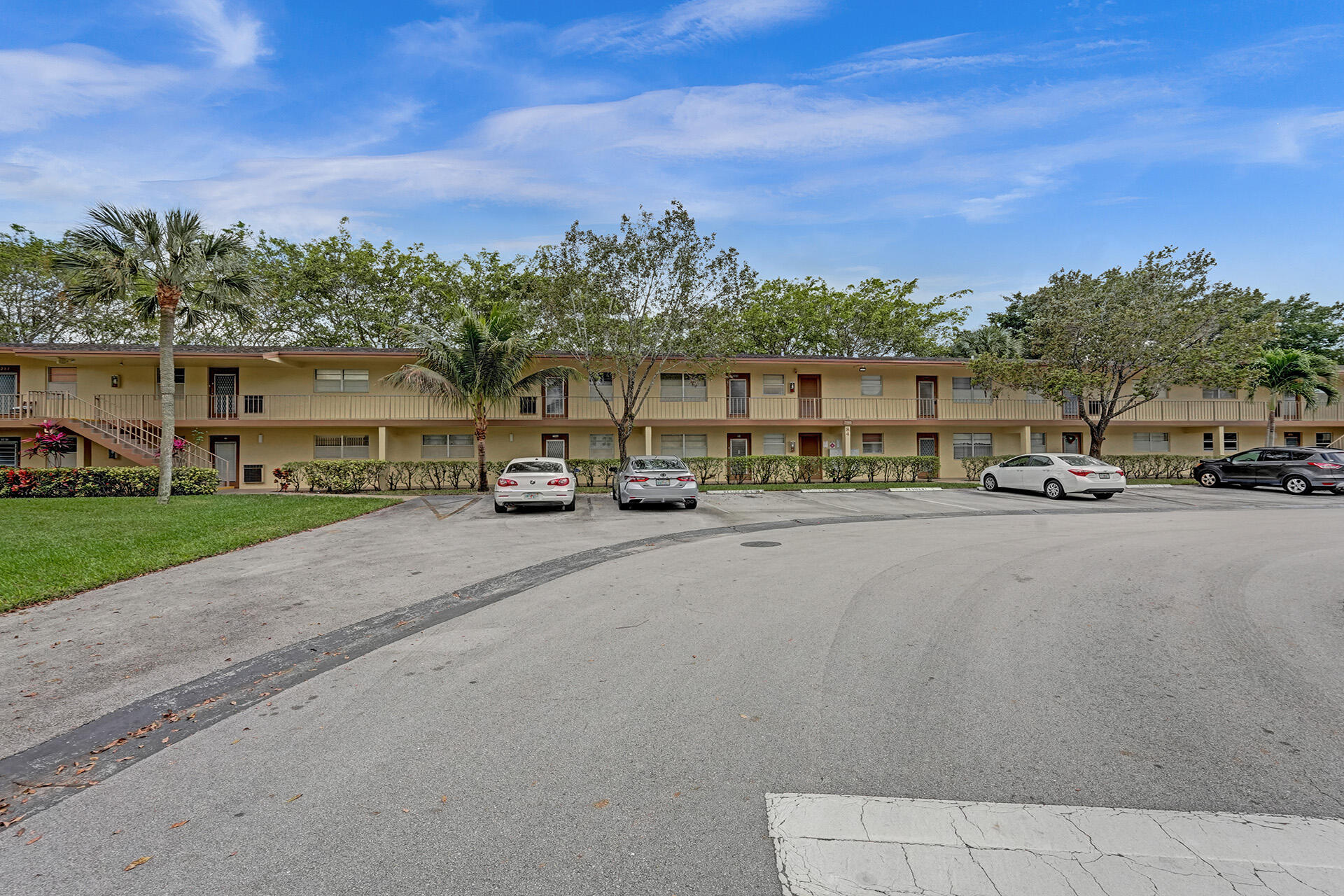 ORIOLE GARDENS THREE 79 CONDO - Residential