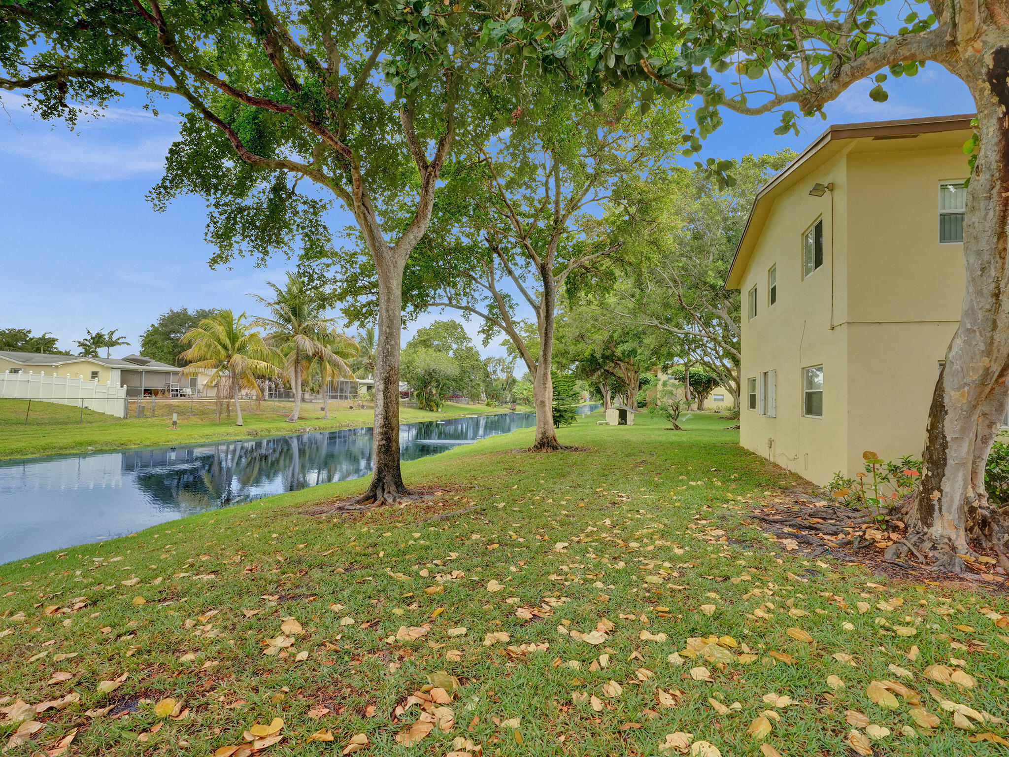 ORIOLE GARDENS THREE 79 CONDO - Residential