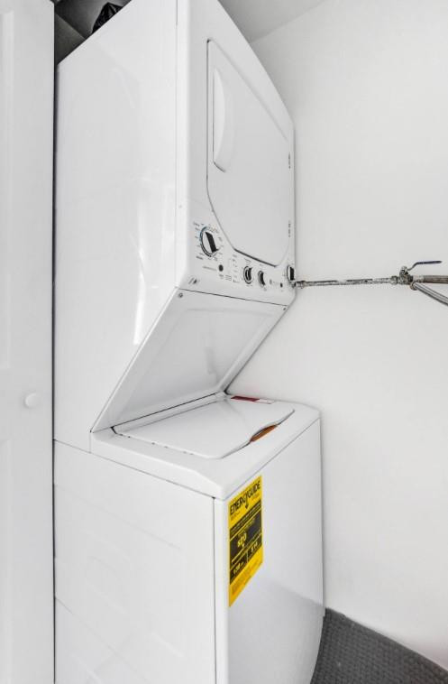 Hollywood 1-21 B - Residential