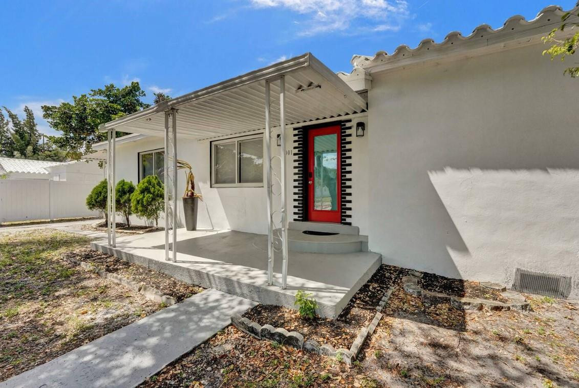 Hollywood 1-21 B - Residential