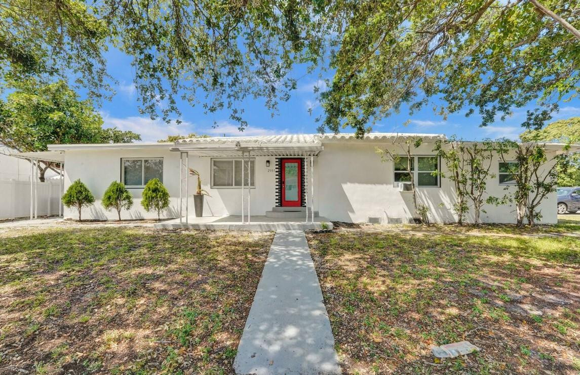 Hollywood 1-21 B - Residential