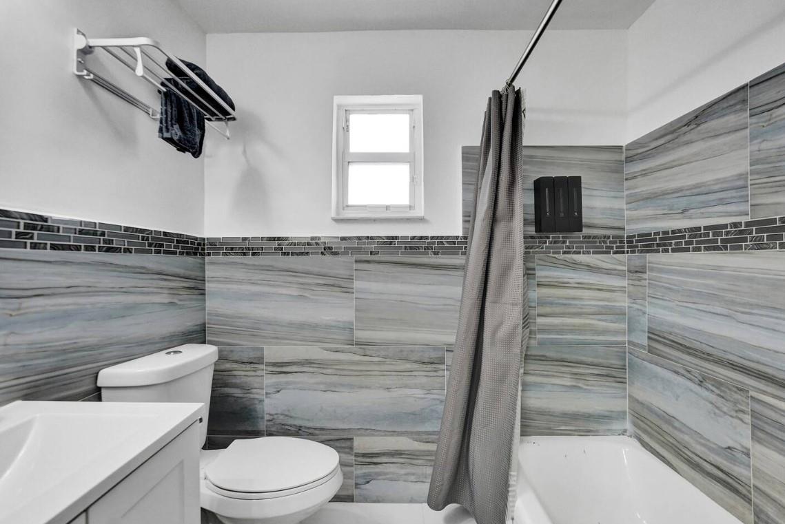 Hollywood 1-21 B - Residential