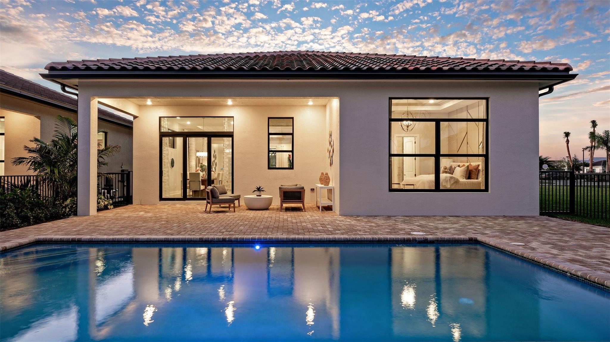 CRESSWIND PALM BEACH - Residential