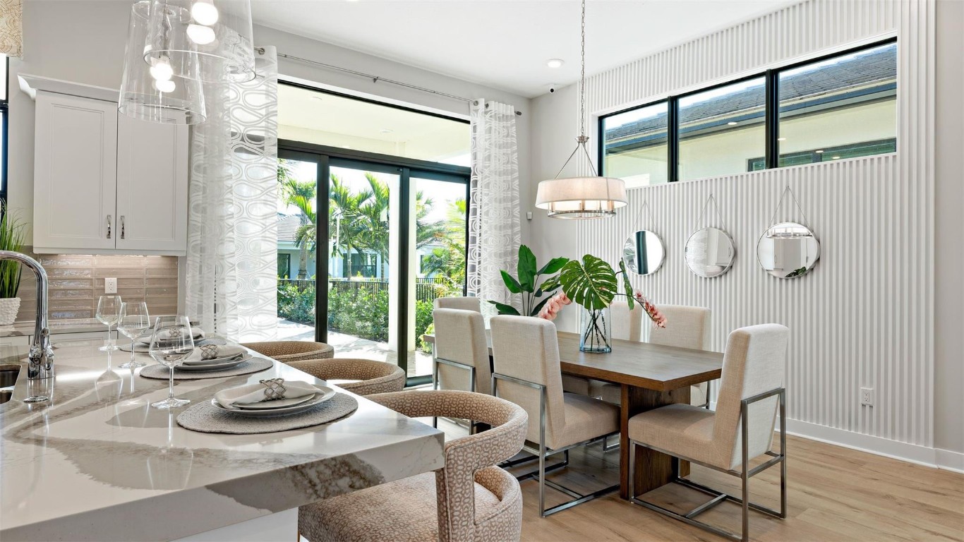 CRESSWIND PALM BEACH - Residential