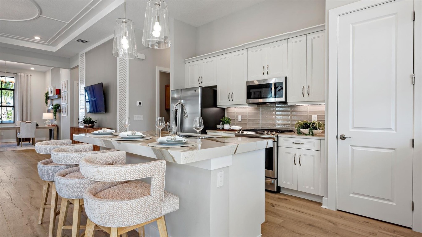 CRESSWIND PALM BEACH - Residential